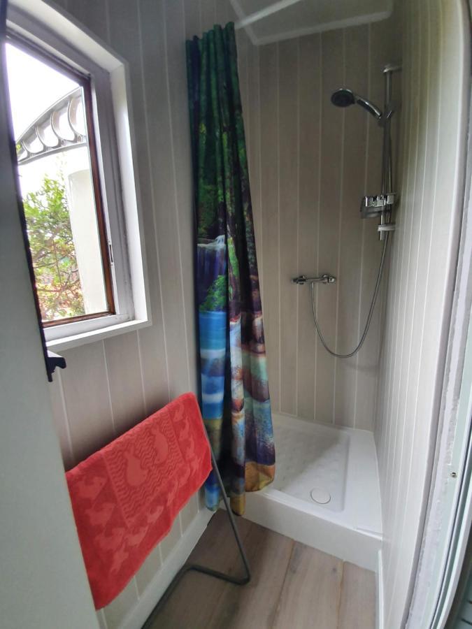 Clematisso Hostel Лучиана Екстериор снимка